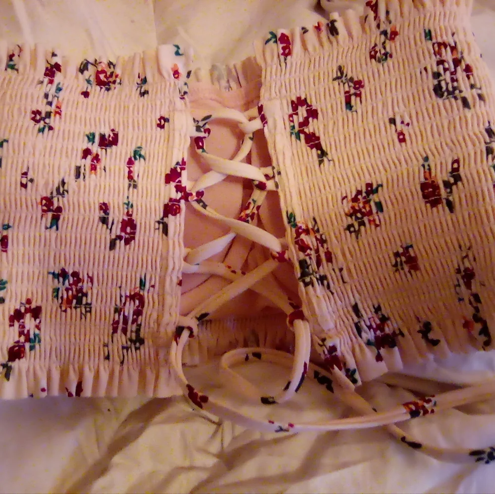 Bikini - Picture 2 of 4
